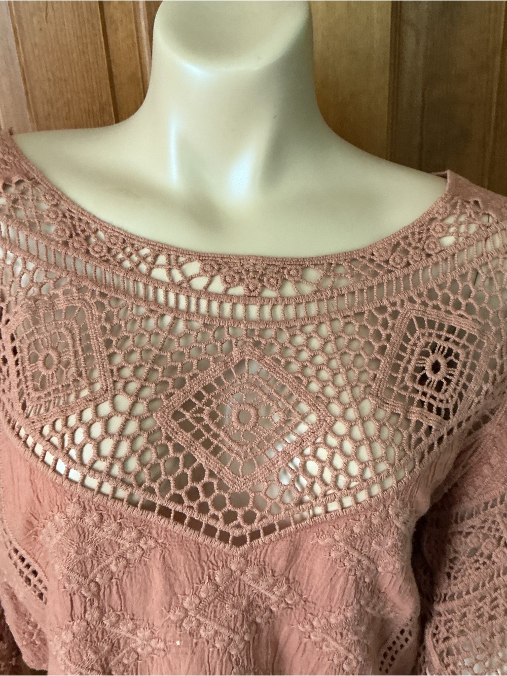 Democracy 100% cotton Crochet Lace Boho Top in Dusty earthy clay color - Picture 2 of 4